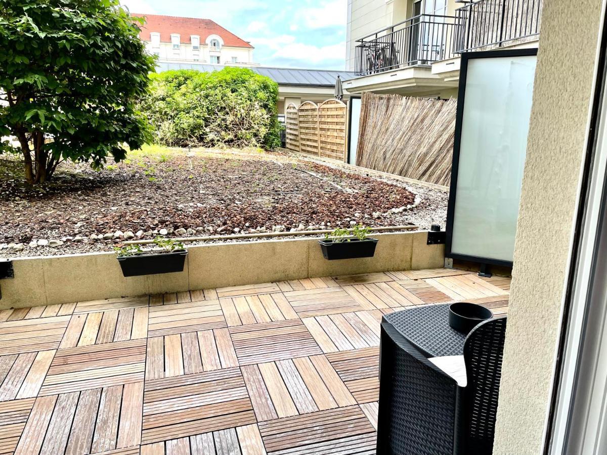 Studio Disneyland Paris 2 - Terrasse Bussy-Saint-Georges Kültér fotó